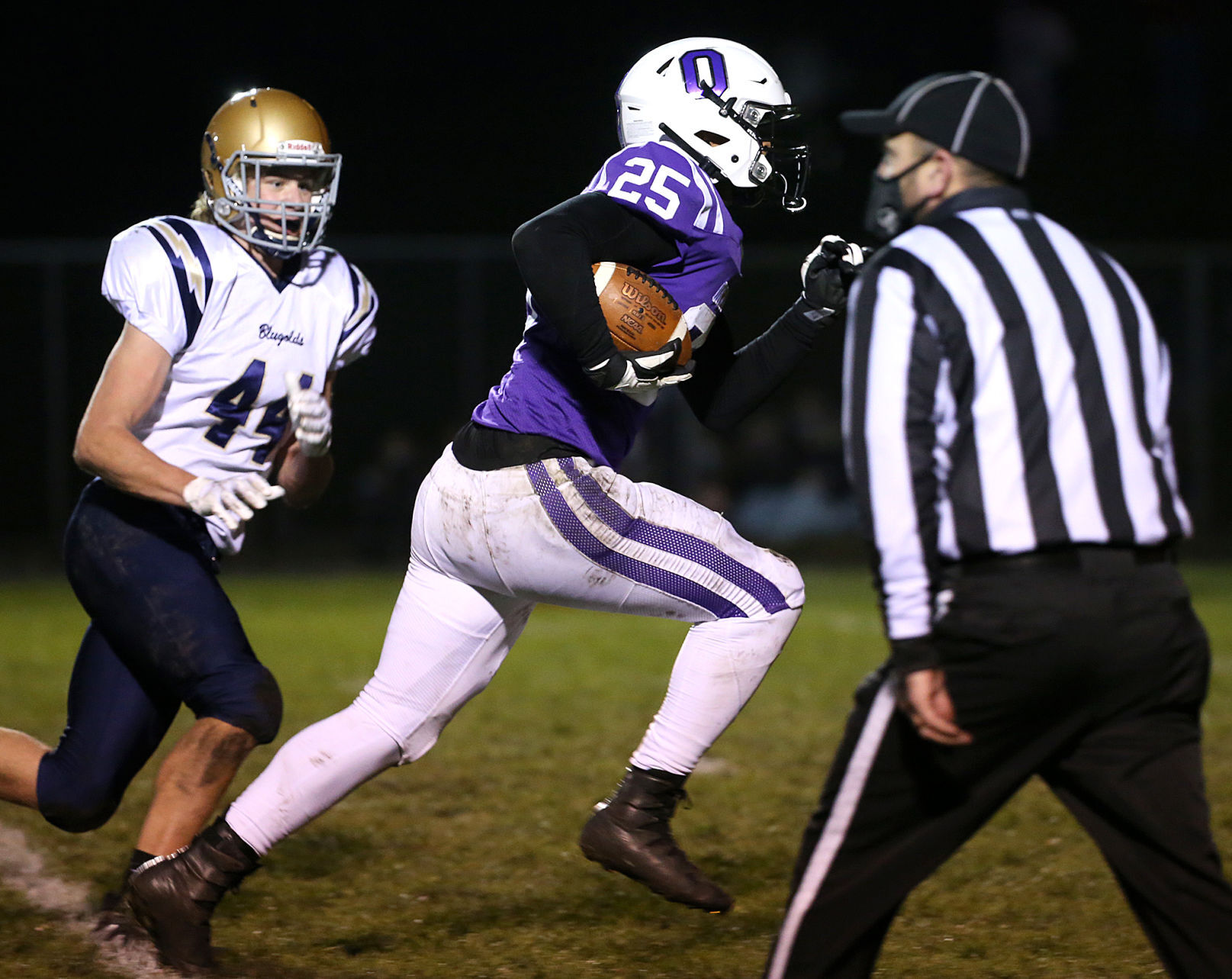 October 30: Aquinas vs Onalaska